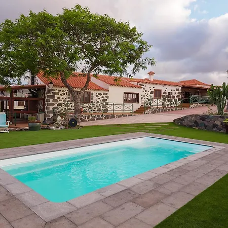 Angeles Tatil Evi *